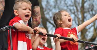 Феновете на ЦСКА: Не ни причислявайте към други агитки, на Армията е пълно с деца!