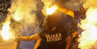 Вандалска проява: Ултрасите на Левски пръскали с пожарогасител в метрото