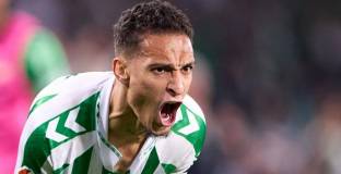 Атлетико хвърли поглед на Антони