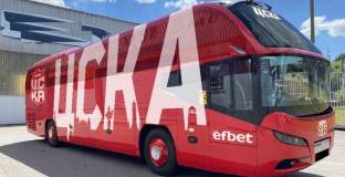 Босът на ЦСКА 1948 се похвали с нов автобус