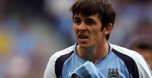 Бартън отрече да е наранил съпругата си