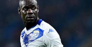 Наказаха фен заради обиди към Балотели