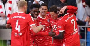 Байерн се справи с Аугсбург в шоу с 8 гола