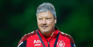 Любослав Пенев води тежка битка, но духът му остава железен