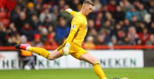 Тотнъм набеляза Хендерсън като заместник на Викарио