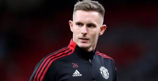  Нотингам се опитва да наеме Хендерсън 