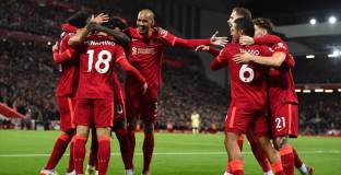 Ливърпул с четворка над Арсенал на Анфийлд (видео)