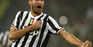 Киелини и Манджукич няма да играят срещу Барселона 