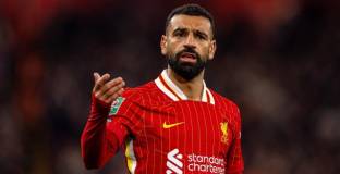 Астън Вила затрудни Ливърпул