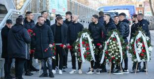 Футболна България се прощава с легендата Петър Жеков