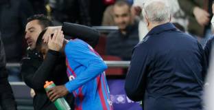   Шави прекъсна отпуската си заради Дембеле