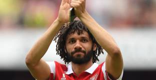  Арсенал продължи с Елнени 