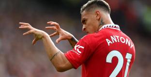 Тен Хаг отбеляза характера на Антони 