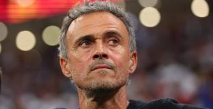 Луис Енрике следял играчите за дисциплината 