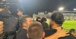 Скрито от медиите: БФС прати полиция на фенове на Черно море заради тяхната позиция