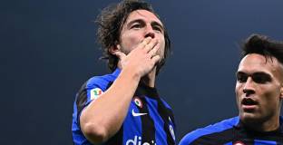  Интер продължи договора с Дармиан 