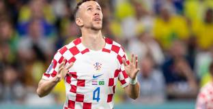 ПСВ продължи с Перишич