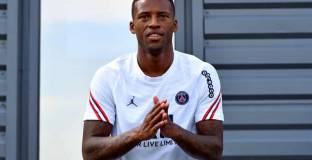 Вайналдум: Ливърпул не ме ценеше