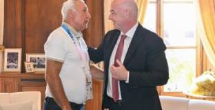 Стоичков започва работа във ФИФА