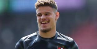 Ливърпул готви оферта за Керкез