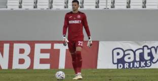 Локо Пловдив разтрогна договора на вратаря Динко Хоркаш