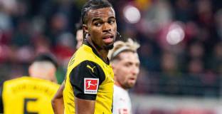 Борусия Дортмунд се опитва да задържи Чуквуемека