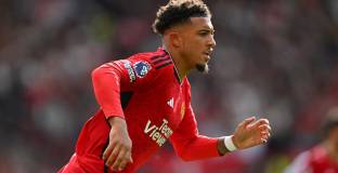 Ман Юнайтед е готов да продаде Санчо на намалена цена 