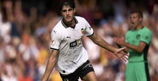 Ман Юнайтед изпреварва Юве за халф на Валенсия 