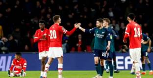 Арсенал и ПСВ Айндховен се класираха напред в Шампионската лига