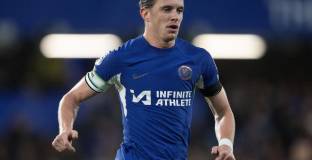 Коул призова Челси да не продава Галахър