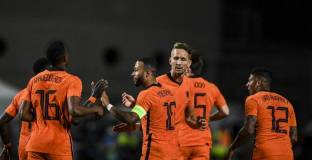 Холандия - Шотландия 2:2 