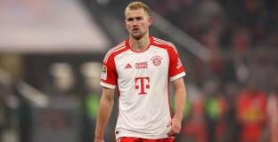 Байерн: Де Лихт може да напусне за Ман Юнайтед