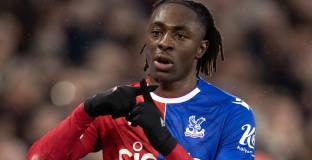 Ман Сити разглежда Езе като заместник на Де Брюйне