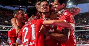 ПСВ Айндховен - Бенфика 0:0 