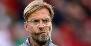 Ливърпул може да играе с два различни състава в Купата на лигата и на Световното