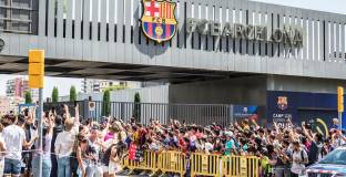 Барса е изложила феновете на риск в 21 мача