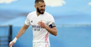 Бензема ще продължи с Реал Мадрид