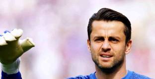  Уест Хем продължи с Фабиански 