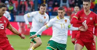 България приключи квалификациите с реми срещу Сърбия