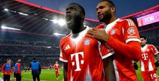 Байерн проспа едно полувреме, но се разправи с Фрайбург (видео)