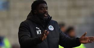 Уигън уволни Коло Туре