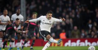 Митрович попадна в полезрението на Тотнъм