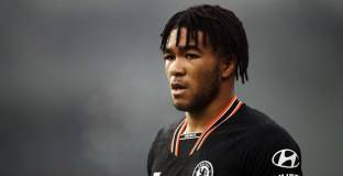 Челси е близо до нов договор с Джеймс