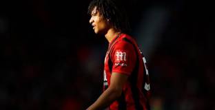 Челси вече не се интересува от Аке и Уилсън