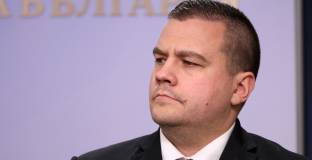 Депутат за казуса 