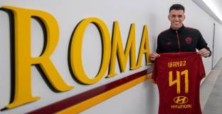 Рома нае защитник на Аталанта