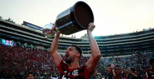 Пабло Мари все пак ще премине в Арсенал