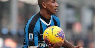 Йънг: Миланското дерби е един от ярките моменти в кариерата ми