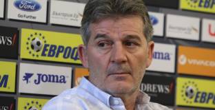  Костадинов: Хората на Бербатов са нагли