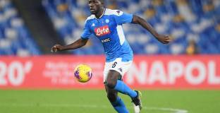 ПСЖ преговаря с агента на Кулибали